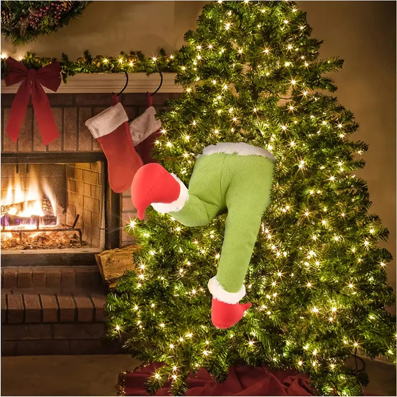 Christmas Thief Stole Burlap Pose
